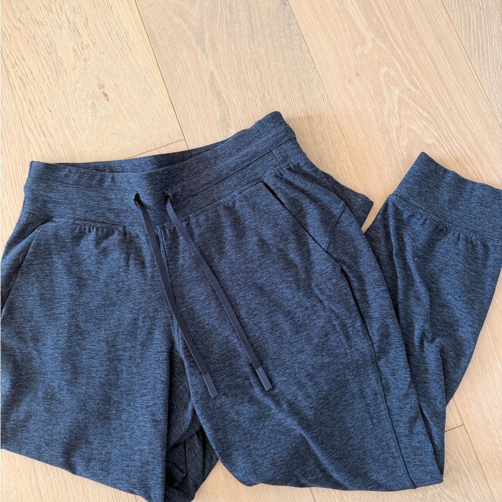 lululemon athletica Dark blue Capris
